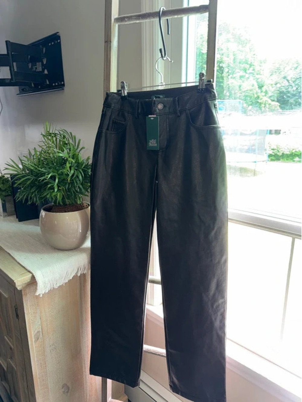 Faux leather pants - Picture 1 of 3